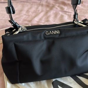 GANNI medium pillow baguette shoulder bag